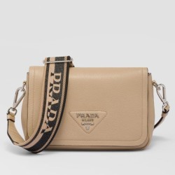 Replica Borsa a tracolla Prada con patta granulata sabbia
