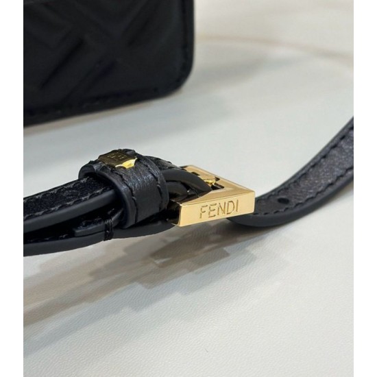 Replica Portafoglio baguette Fendi con catena Borsa Fendi nera