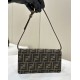 Replica Portafoglio baguette Fendi su catena Borsa Fendi ricamo FF Marrone