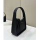 Replica Fendi Mini Fendessence hobo Selleria Fendi Borsa con 264 impunture cucite a mano Nera