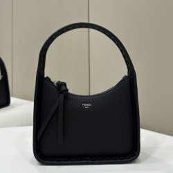 Replica Fendi Mini Fendessence hobo Selleria Fendi Borsa con 264 impunture cucite a mano Nera