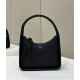 Replica Fendi Mini Fendessence hobo Selleria Fendi Borsa con 264 impunture cucite a mano Nera