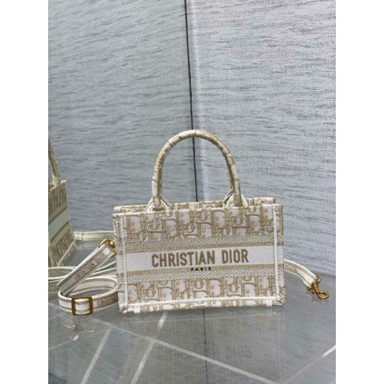 Replica Borsa Dior Mini Book Tote con tracolla Borsa Dior Ricamo Dior Oblique color oro