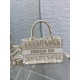 Replica Borsa Dior Mini Book Tote con tracolla Borsa Dior Ricamo Dior Oblique color oro