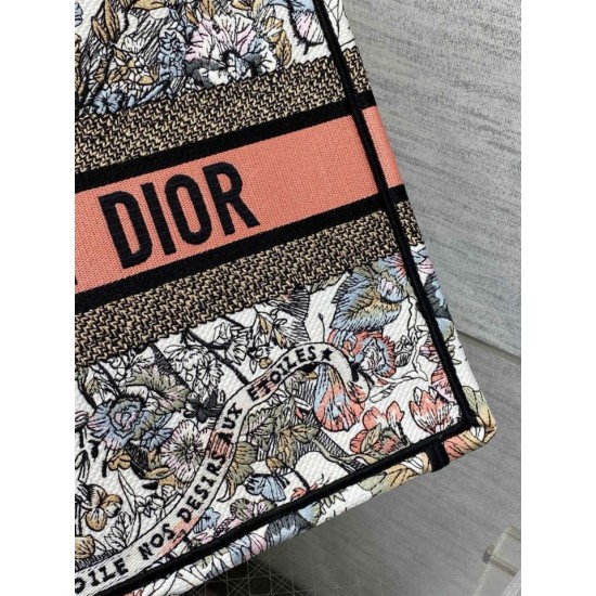 Replica Dior Medium Book Tote Borsa Dior Farfalla intorno al mondo ricamato