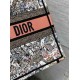 Replica Dior Medium Book Tote Borsa Dior Farfalla intorno al mondo ricamato