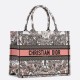 Replica Dior Medium Book Tote Borsa Dior Farfalla intorno al mondo ricamato
