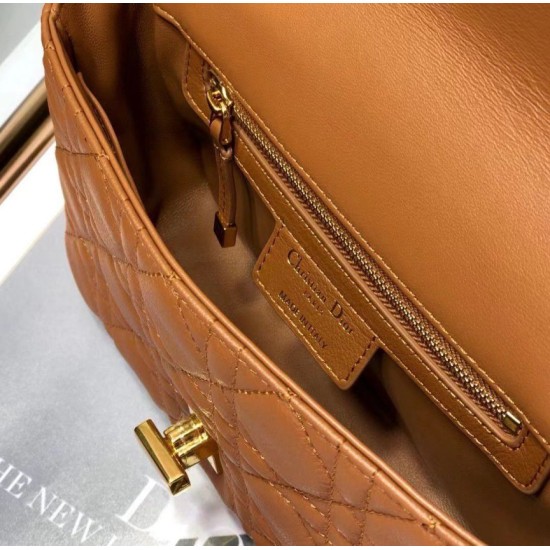 Replica Borsa Dior Piccola Caro In Pelle Di Vitello Cannage Marrone