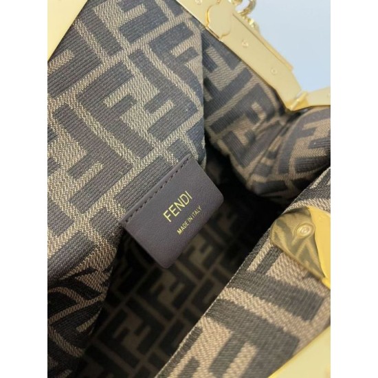 Replica Borsa Fendi Prima Piccola Borsa Fendi Nappa Blu