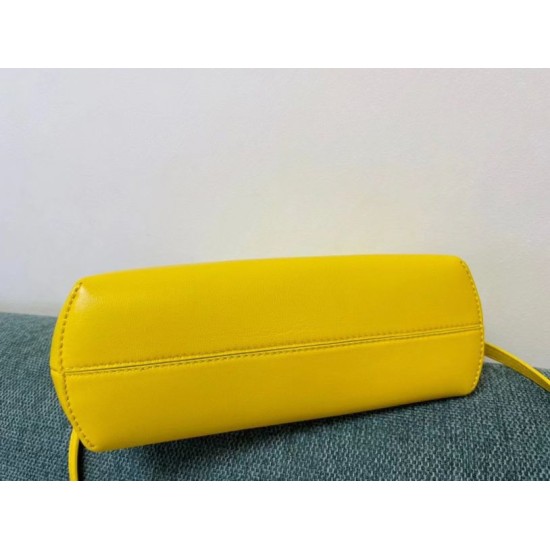 Replica Fendi Prima Borsa Piccola Borsa Fendi Nappa Gialla