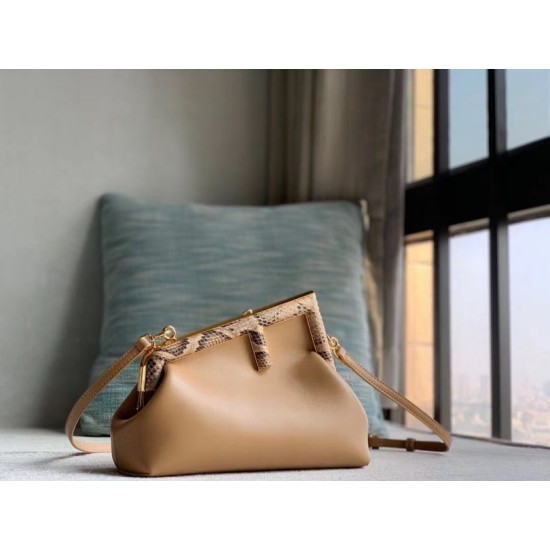 Replica Borsa Fendi First Small con pitone F Borsa Fendi Nappa Camel