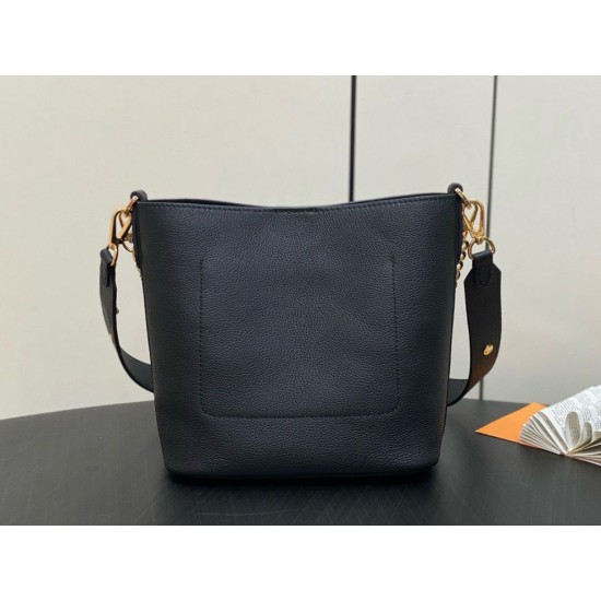 Replica Borsa Louis Vuitton con lucchetto e passeggio M24006 Granulata nera Replica Borsa Louis Vuitton con lucchetto e passeggio M24006 Granulata nera