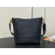 Replica Borsa Louis Vuitton con lucchetto e passeggio M24006 Granulata nera Replica Borsa Louis Vuitton con lucchetto e passeggio M24006 Granulata nera