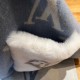 Replica Sciarpe Louis Vuitton Cold Reykjavik Cashmere LV M76342 Blu