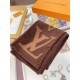 Replica Sciarpa in cashmere con coperta Louis Vuitton Sweet Dreams LV M77379 Marrone Replica Sciarpa in cashmere con coperta Louis Vuitton Sweet Dreams LV M77379 Marrone