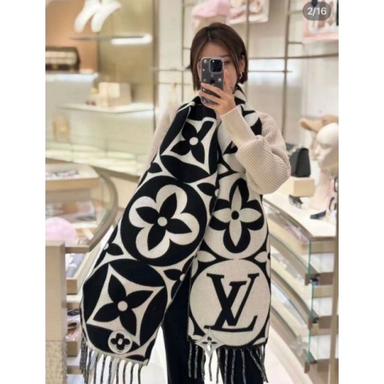 Replica Sciarpa con medaglione Louis Vuitton LV M79212 Nera