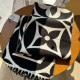 Replica Sciarpa con medaglione Louis Vuitton LV M79212 Nera