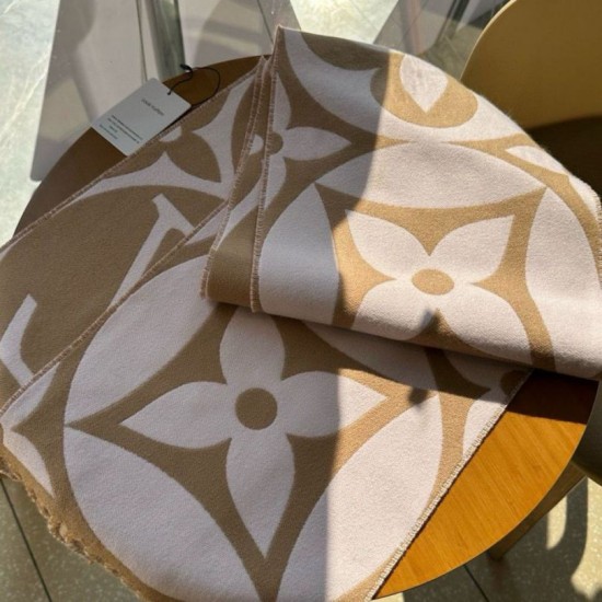 Replica Louis Vuitton M79213 Sciarpa medaglione LV Beige