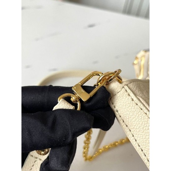 Replica Louis Vuitton Easy Pouch On Strap Borsa LV M81066 Monogram Empreinte