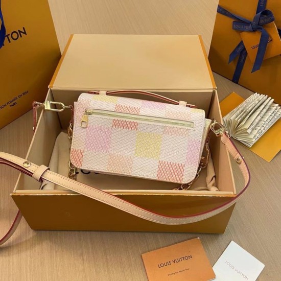 Replica Louis Vuitton Pochette Metis East West Borsa Damier Giant N40749 Replica Louis Vuitton Pochette Metis East West Borsa Damier Giant N40749