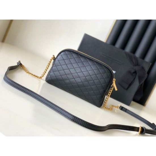 Replica Pouch YSL Saint Laurent Gaby con cerniera trapuntato nero Replica Pouch YSL Saint Laurent Gaby con cerniera trapuntato nero