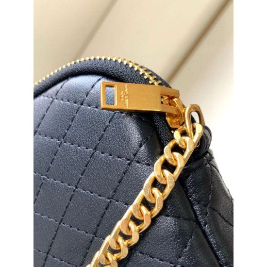 Replica Pouch YSL Saint Laurent Gaby con cerniera trapuntato nero Replica Pouch YSL Saint Laurent Gaby con cerniera trapuntato nero