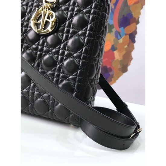 Replica Borsa tote grande Christian Dior Supple Lady Dior M0584 oro nero Replica Borsa tote grande Christian Dior Supple Lady Dior M0584 oro nero