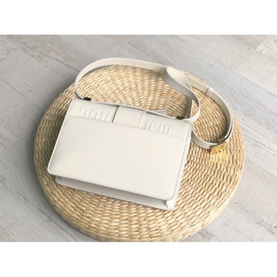Replica Christian Dior 30 Montaigne Flap Borsa Bianco