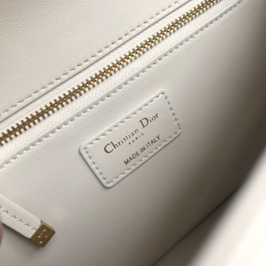 Replica Christian Dior 30 Montaigne Flap Borsa Bianco