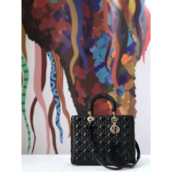 Replica Borsa tote grande Christian Dior Supple Lady Dior M0584 oro nero Replica Borsa tote grande Christian Dior Supple Lady Dior M0584 oro nero