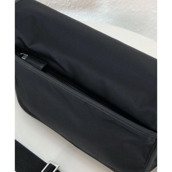 Replica Borsa a tracolla Prada in nylon 2VD769 nera