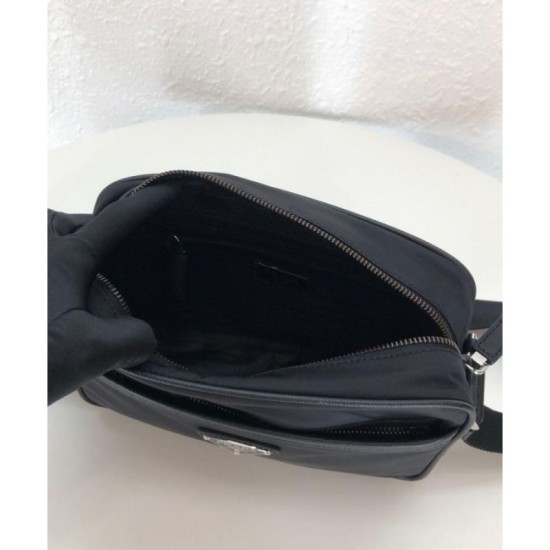 Replica Borsa a tracolla Prada in nylon 2VH048 nera