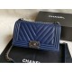 Replica Boy Classic Chevron Flap Borse A67086 Blu