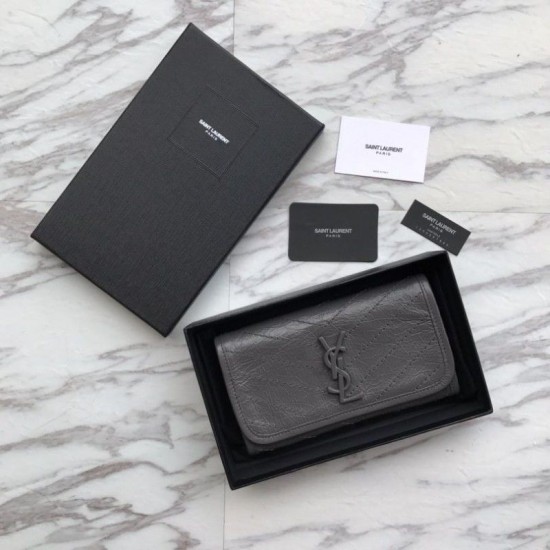 Replica Portafoglio grande YSL Saint Laurent Niki in pelle increspata vintage grigio scuro Replica Portafoglio grande YSL Saint Laurent Niki in pelle increspata vintage grigio scuro