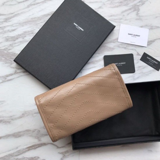 Replica Portafoglio grande YSL Saint Laurent Niki in pelle stropicciata vintage color albicocca Replica Portafoglio grande YSL Saint Laurent Niki in pelle stropicciata vintage color albicocca