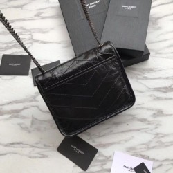 Replica Portafoglio a catena YSL Saint Laurent Niki in pelle nera increspata vintage