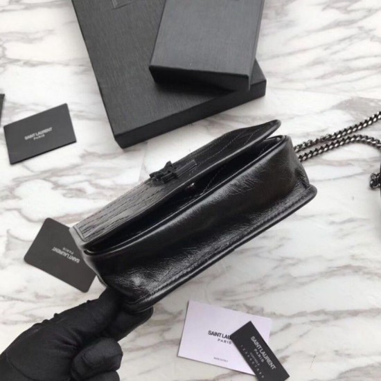 Replica Portafoglio a catena YSL Saint Laurent Niki in pelle nera increspata vintage