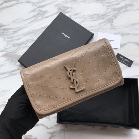 Replica Portafoglio grande YSL Saint Laurent Niki in pelle stropicciata vintage color albicocca Replica Portafoglio grande YSL Saint Laurent Niki in pelle stropicciata vintage color albicocca