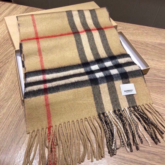 Replica Burberry Scialle in lana cashmere con motivo tartan a doppia faccia con logo 30 x 180 marrone Replica Burberry Scialle in lana cashmere con motivo tartan a doppia faccia con logo 30 x 180 marrone