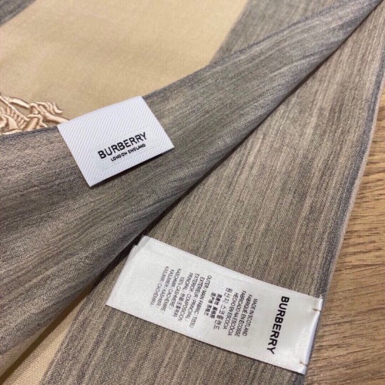 Replica Sciarpa Burberry classica in cashmere con motivo tartan e ricamo cavallo 100 x 200