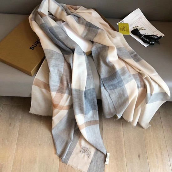 Replica Sciarpa Burberry classica in cashmere con motivo check e ricamo cavallo 100 x 200