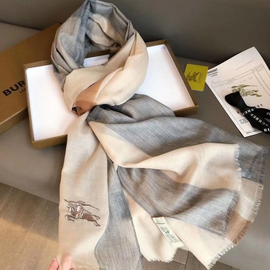 Replica Sciarpa Burberry classica in cashmere con motivo check e ricamo cavallo 100 x 200