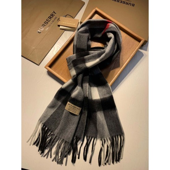 Replica Burberry scialle classico in cashmere con motivo check medio 40 x 180
