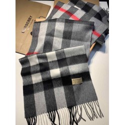 Replica Burberry scialle classico in cashmere con motivo check medio 40 x 180