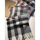 Replica Burberry scialle classico in cashmere con motivo check medio 40 x 180