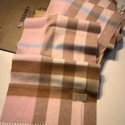 Replica Burberry scialle classico in cashmere con motivo check medio 40 x 180