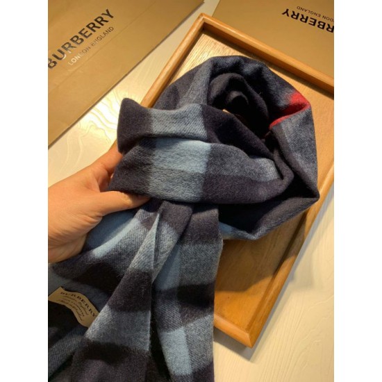 Replica Burberry scialle classico in cashmere con motivo check medio 40 x 180
