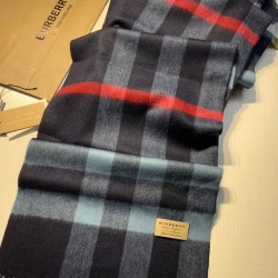 Replica Burberry scialle classico in cashmere con motivo check medio 40 x 180