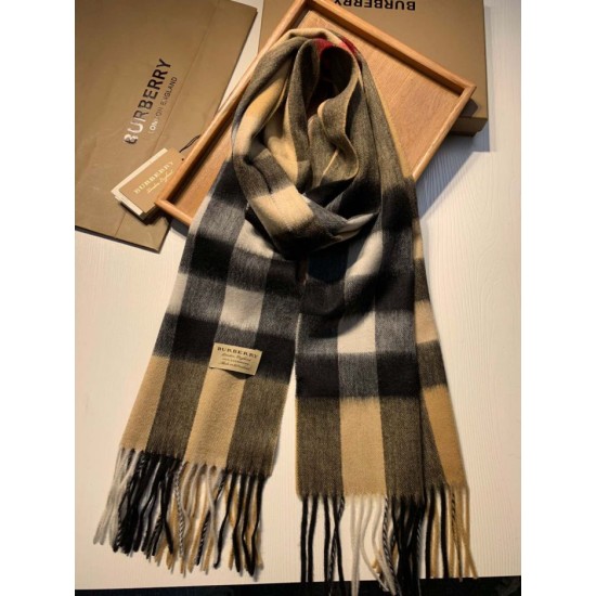 Replica Burberry scialle classico in cashmere con motivo check medio 40 x 180