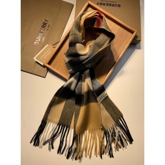 Replica Burberry scialle classico in cashmere con motivo check medio 40 x 180